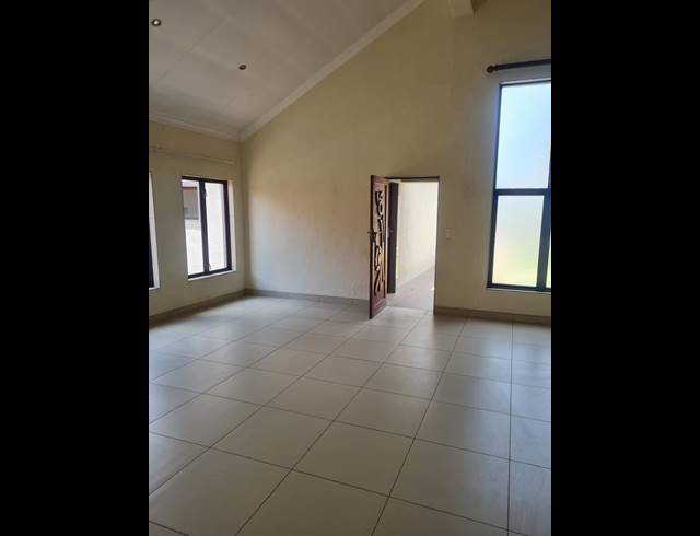 3 BEDROOM PROPERTY TO RENT IN NORTH RIDING